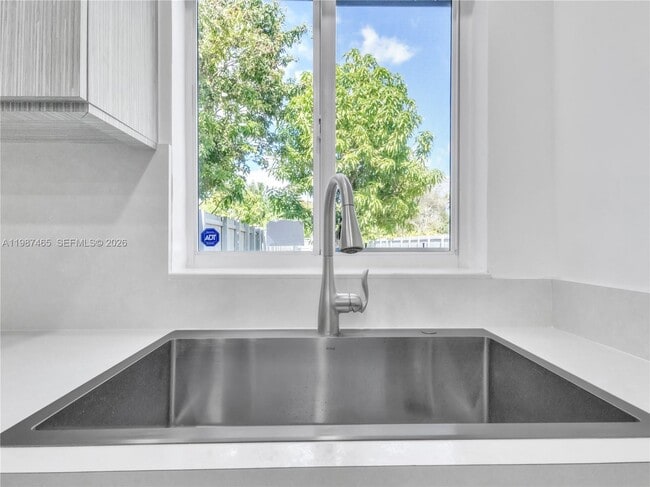 Building Photo - 6505 SW 113th Pl