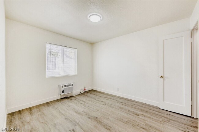 Building Photo - 1014 N 4th St