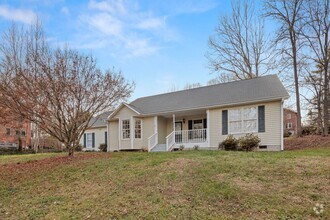 Building Photo - Ready for Move In! Great Arden Location