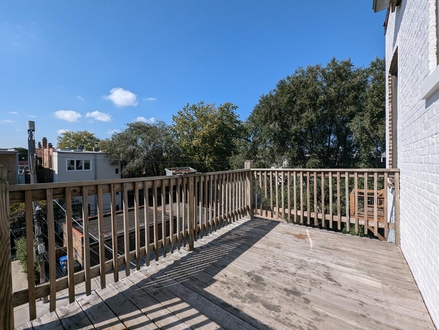 Building Photo - 3824 N Fremont