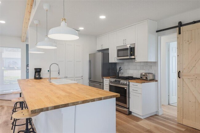 Building Photo - 5510 Cordell Ln