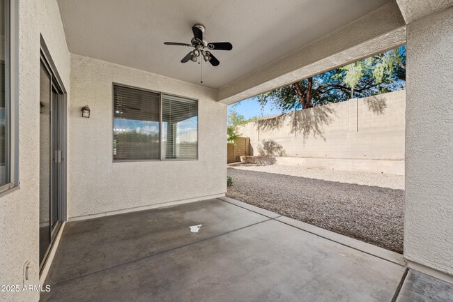 Building Photo - 3738 W Memorial Dr