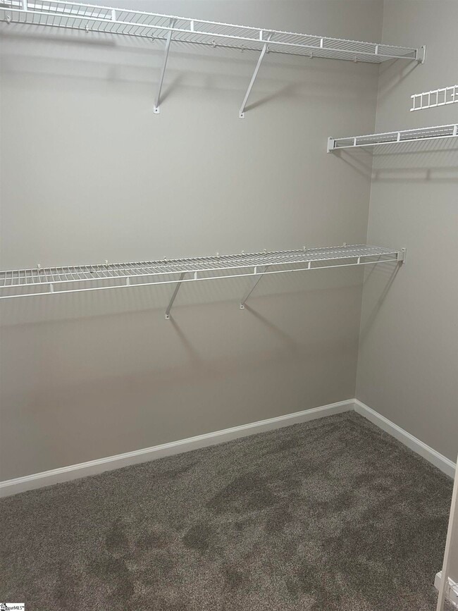 Building Photo - 30 Halehaven Dr
