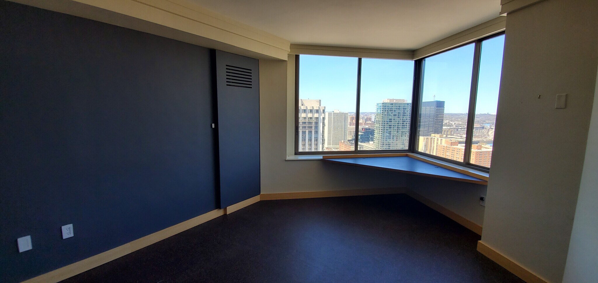 Building Photo - 210 W Rittenhouse Square