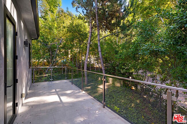 Building Photo - 11200 Dona Lola Dr