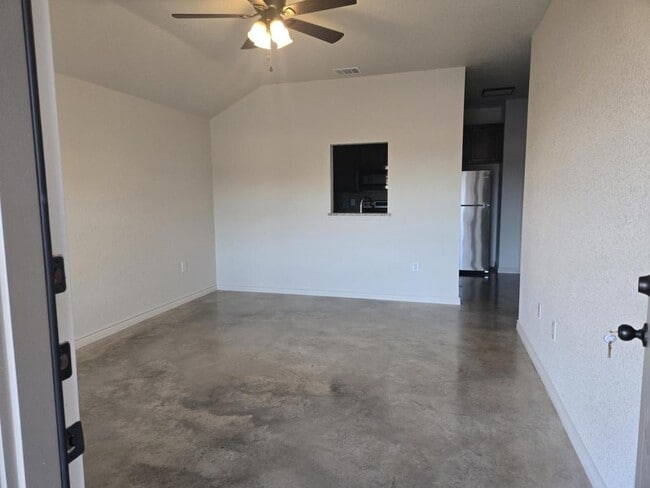 Building Photo - 205 Stillhouse Rd