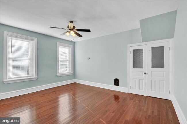 Building Photo - 205 Hermitage St