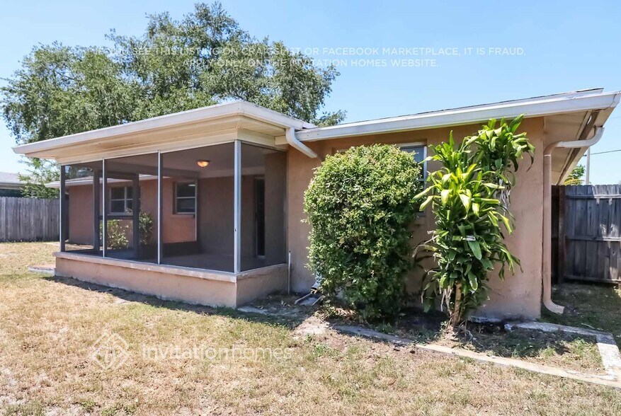 Building Photo - 5626 Moog Rd