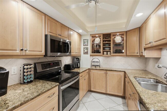 Building Photo - 1750 Benjamin Franklin Dr