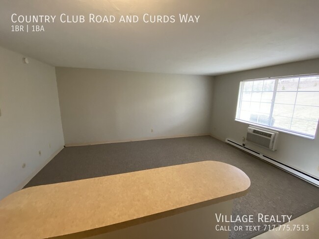 Building Photo - 681 Country Club Rd