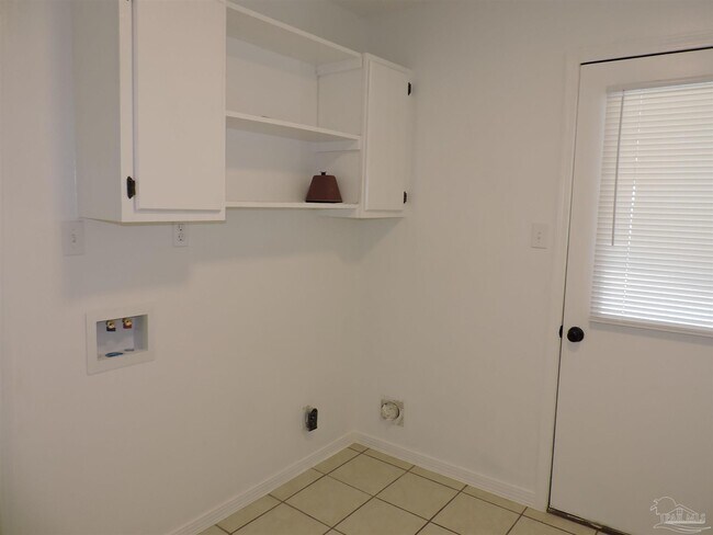 Building Photo - 6611 Bellview Pines Pl