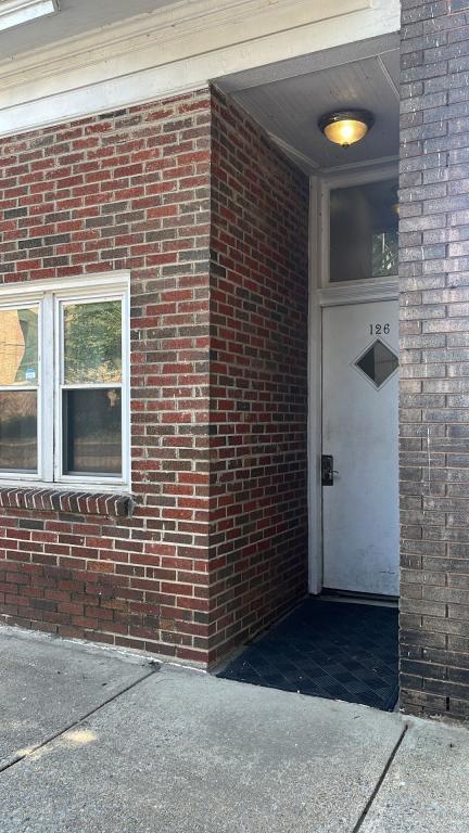 Building Photo - 126 W Potomac St