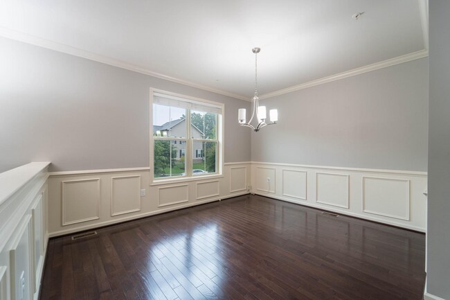 Building Photo - 13236 Tivoli Lake Blvd