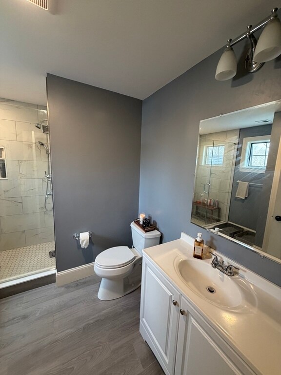 Building Photo - 324 East St