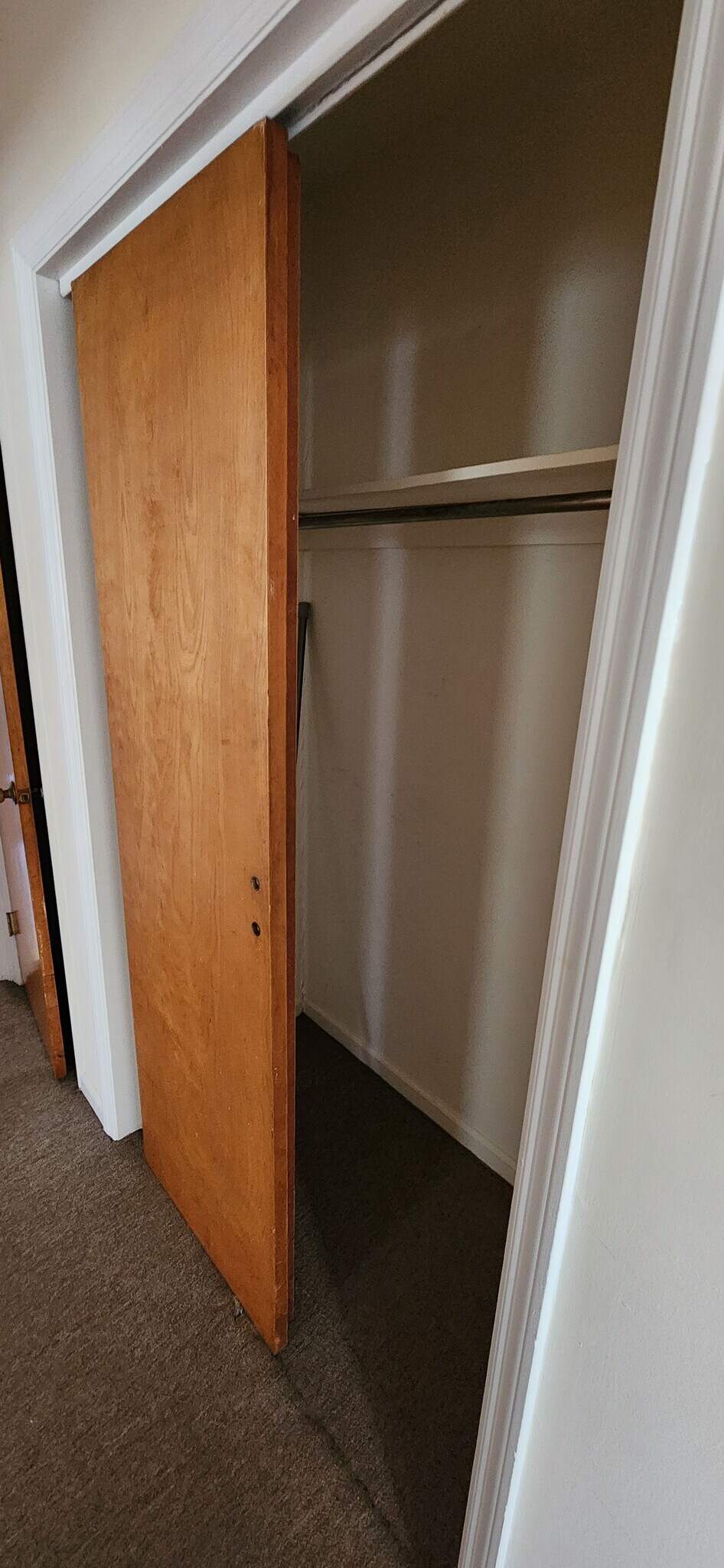 Building Photo - 40 Temple St