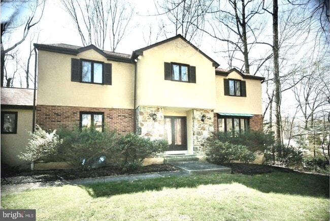 Building Photo - 1120 Cymry Dr
