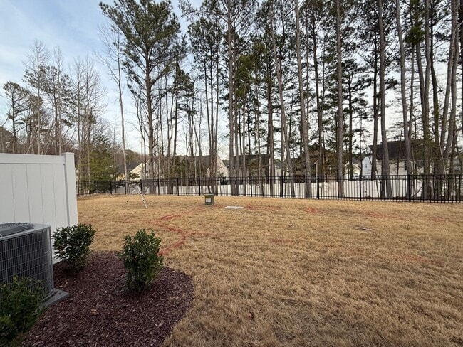 Building Photo - Newly Built 3BD, 2.5BA Raleigh Townhome with a Bonus Office/Den on First Floor