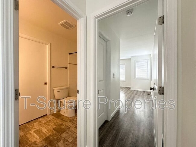 Building Photo - 8443 Delridge Wy SW