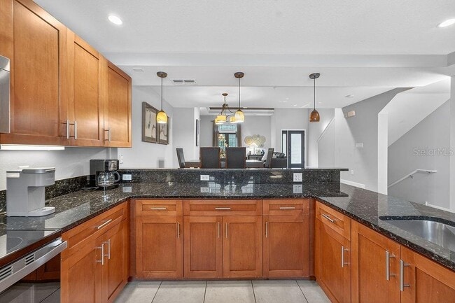 Building Photo - 14525 Damai Ln