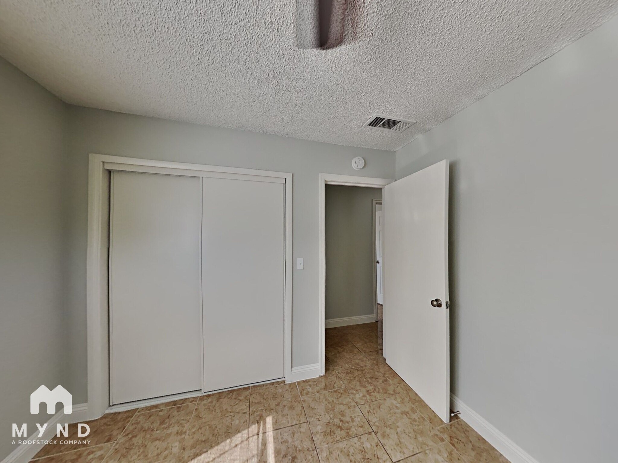 Building Photo - 1165 Hart Ave