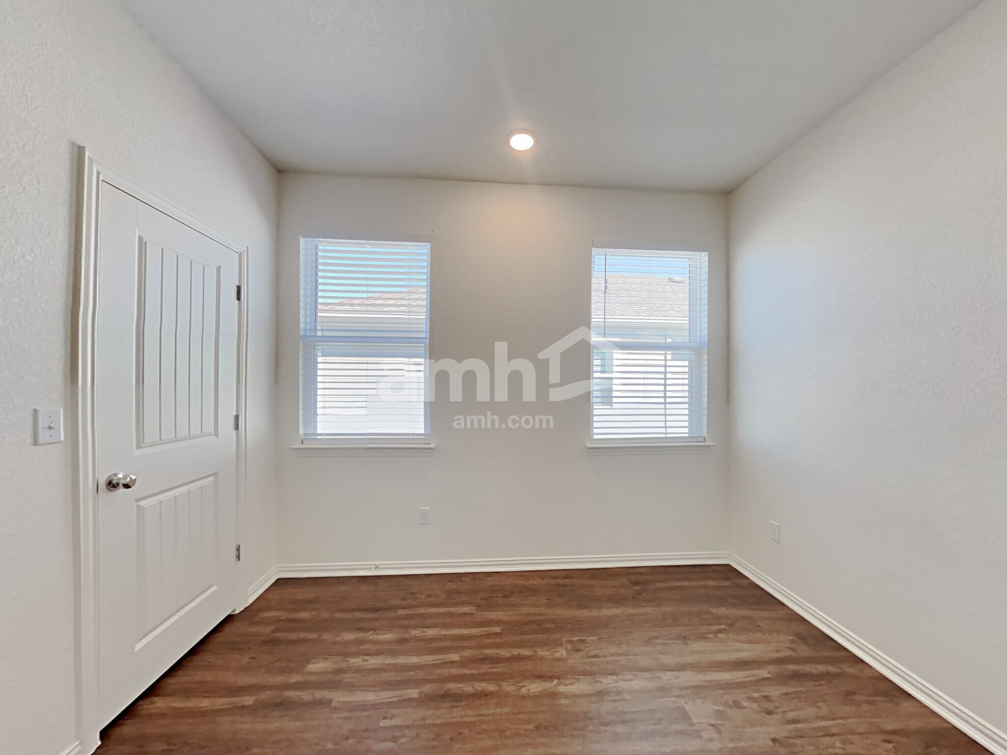 Building Photo - 2732 Geronimo Creek