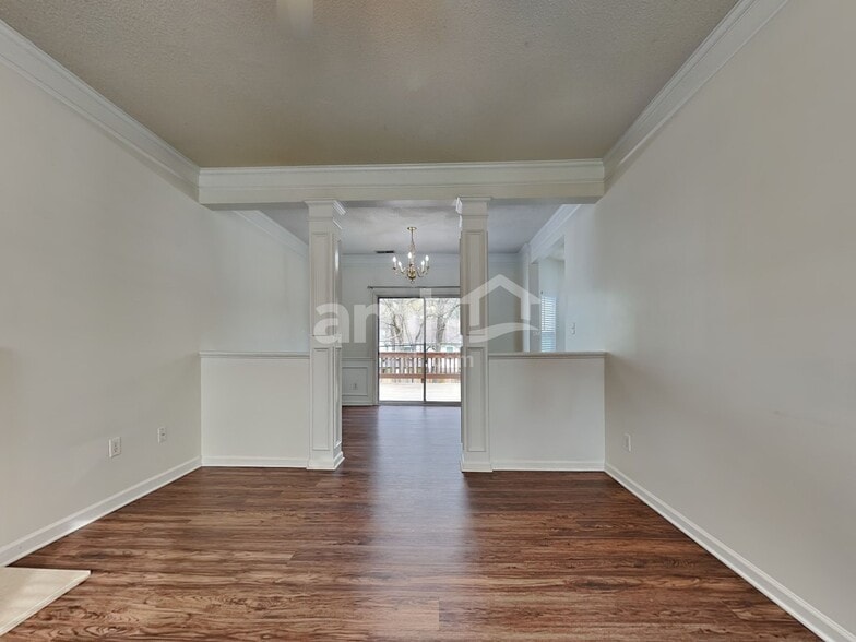 Building Photo - 214 Long Creek Pky