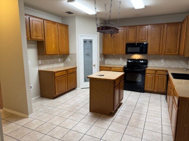Building Photo - Charming 2-Story Home with 3 Bedrooms, Gam...
