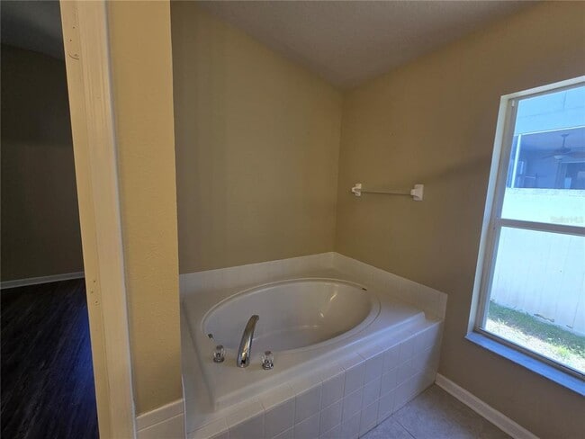Building Photo - 7624 Granitville Dr