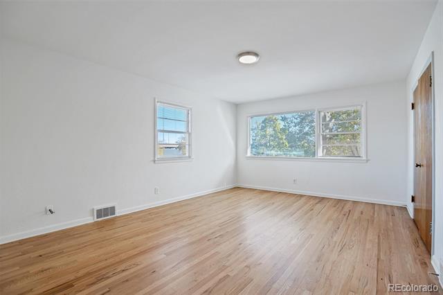 Building Photo - 1713 18th Ave