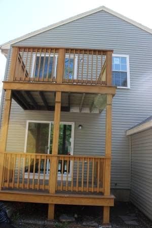 Rear deck - 907 Smith St