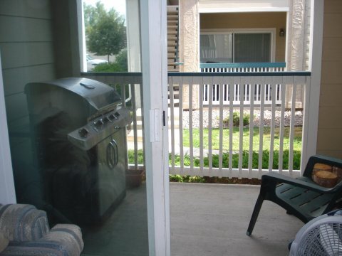 Building Photo - Broomfield Main Floor Condo