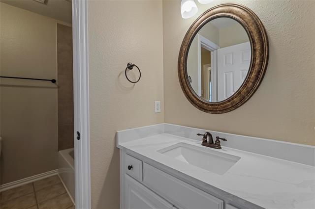 Building Photo - 3409 Continental Dr