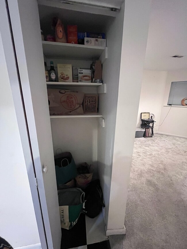 Building Photo - 2229 N Southport Ave