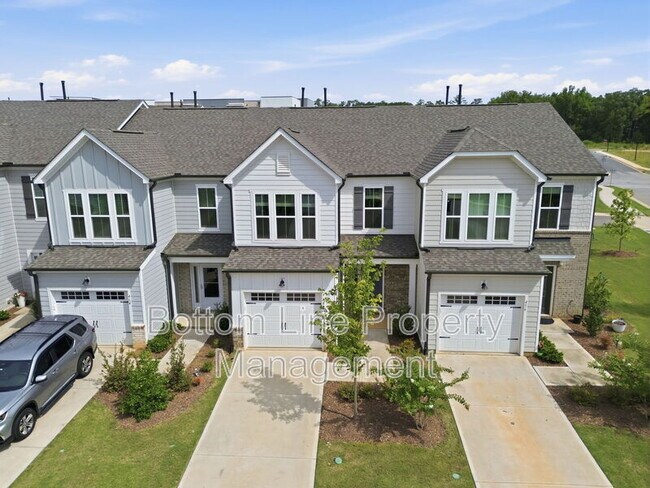 Building Photo - 460 Glen Clova Dr