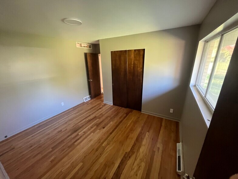 Building Photo - 7080 Millikin Rd