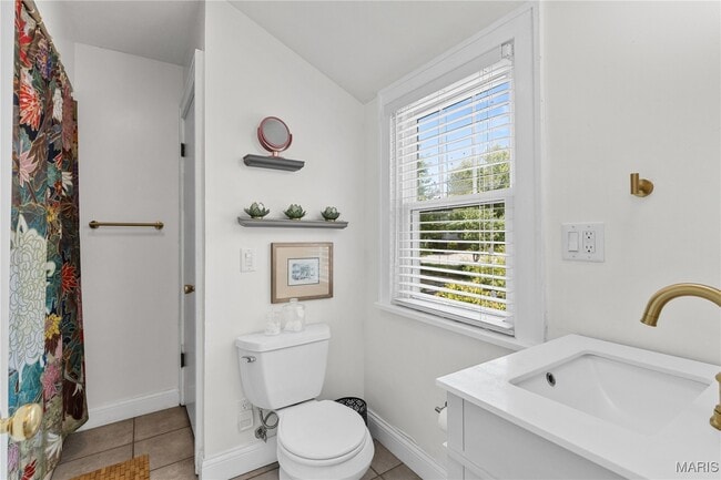 Building Photo - 7525 Suffolk Ave