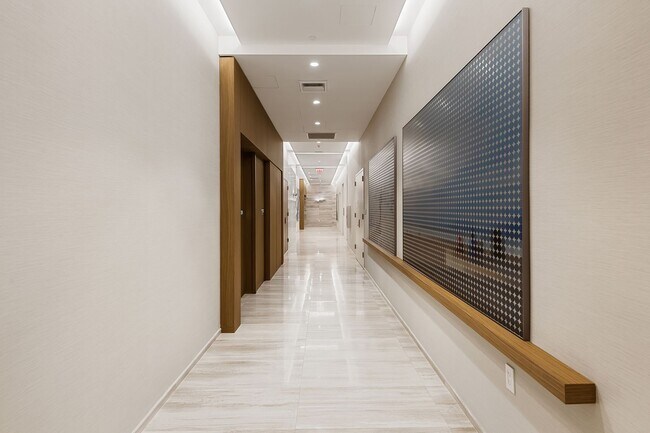 Building Photo - Luxury Beachfront Living at Its Finest – Fully Furnished Condo in Prime Fort Lauderdale Location!