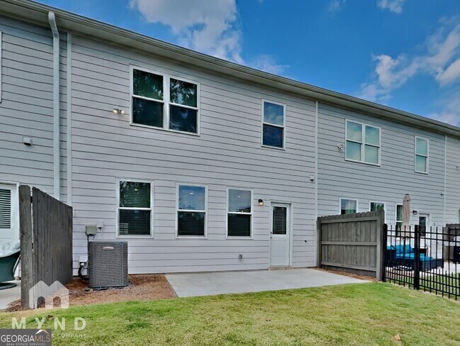 Building Photo - 1911 Allagash Ln