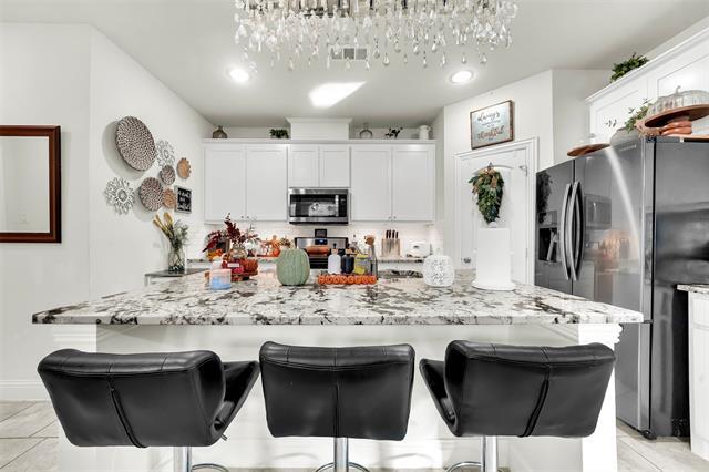 Building Photo - 345 Twin Creeks Dr