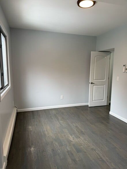 Building Photo - 2806 Mermaid Ave