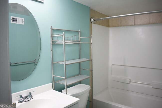 Building Photo - 3445 Anneewakee Falls Pkwy