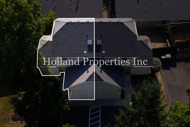 Building Photo - 9059 SW Sagert St