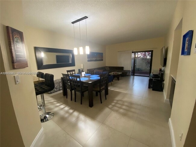 Building Photo - 8806 SW 130th Ct