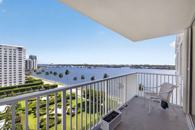 Building Photo - 1801 S Flagler Dr
