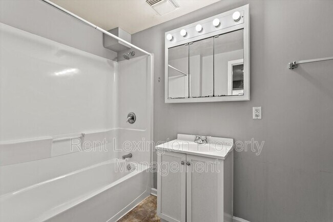 Building Photo - 4360 Cobblestone Knoll Dr