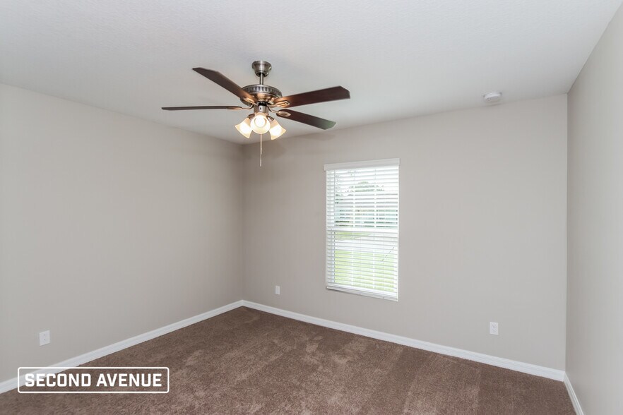 Building Photo - 1135 Tarleton St SE