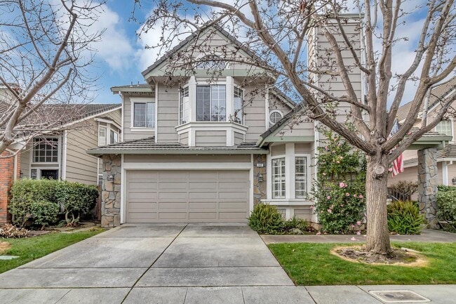 Building Photo - 302 Tadley Ct