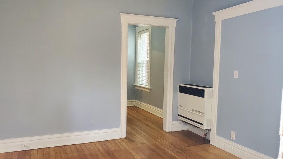 Building Photo - 210 S Logan St