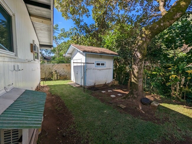 Building Photo - Vintage Upper Manoa 3 bed 2.5 Bath home