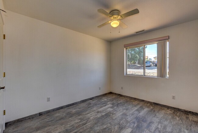 Building Photo - 4679 N Morning Star Dr
